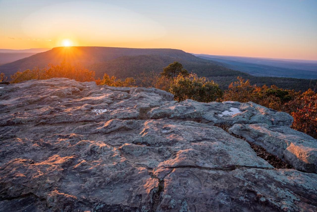 Nebo'S Foot, Hiking And Biking Escape With Game Shed Βίλα Dardanelle Εξωτερικό φωτογραφία